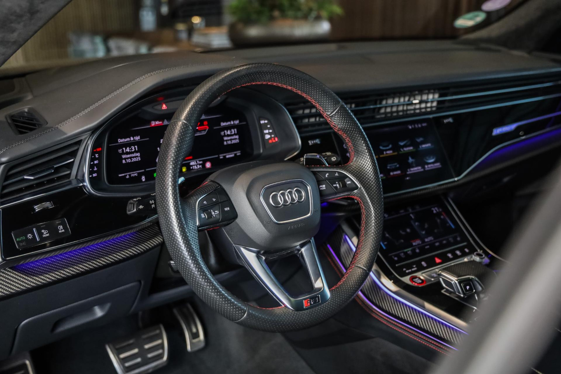 Audi RSQ8 4.0 TFSI Quattro, 600 PK, Keramiek, B&O, Massage/Ventilatie, Pano/Dak, Top/View, Trekhaak, Adapt/Cruise, 23''Rotor/Zwart 47869079-10.jpg | MorgenInternet B.V.