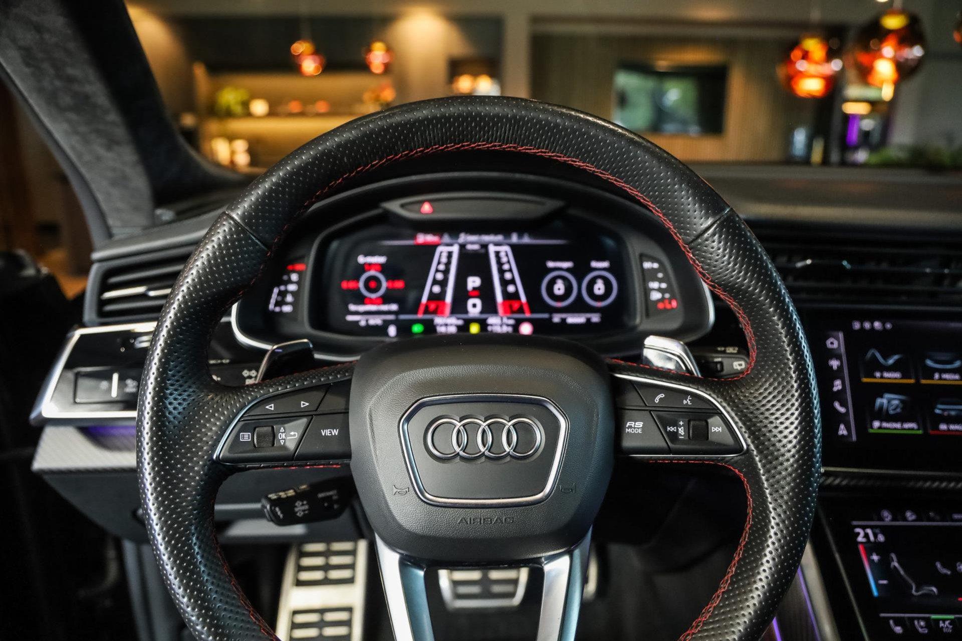 Audi RSQ8 4.0 TFSI Quattro, 600 PK, Keramiek, B&O, Massage/Ventilatie, Pano/Dak, Top/View, Trekhaak, Adapt/Cruise, 23''Rotor/Zwart 47869079-11.jpg | MorgenInternet B.V.