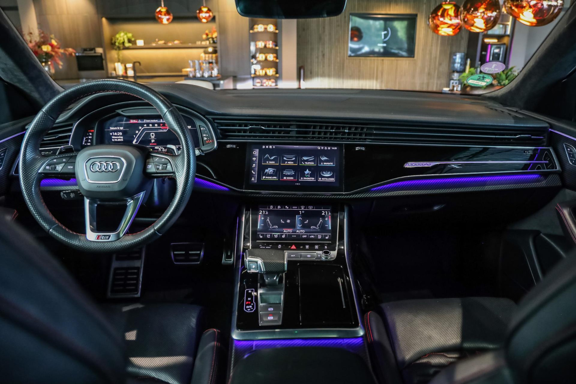 Audi RSQ8 4.0 TFSI Quattro, 600 PK, Keramiek, B&O, Massage/Ventilatie, Pano/Dak, Top/View, Trekhaak, Adapt/Cruise, 23''Rotor/Zwart 47869079-3.jpg | MorgenInternet B.V.