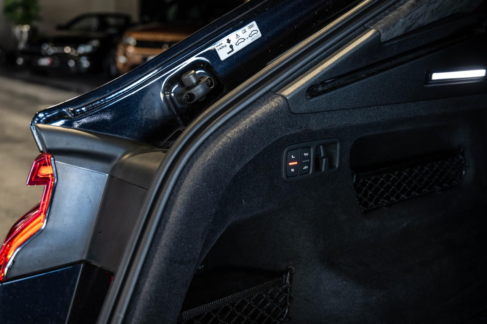 Audi RSQ8 4.0 TFSI Quattro, 600 PK, Keramiek, B&O, Massage/Ventilatie, Pano/Dak, Top/View, Trekhaak, Adapt/Cruise, 23''Rotor/Zwart 47869079-42.jpg | MorgenInternet B.V.