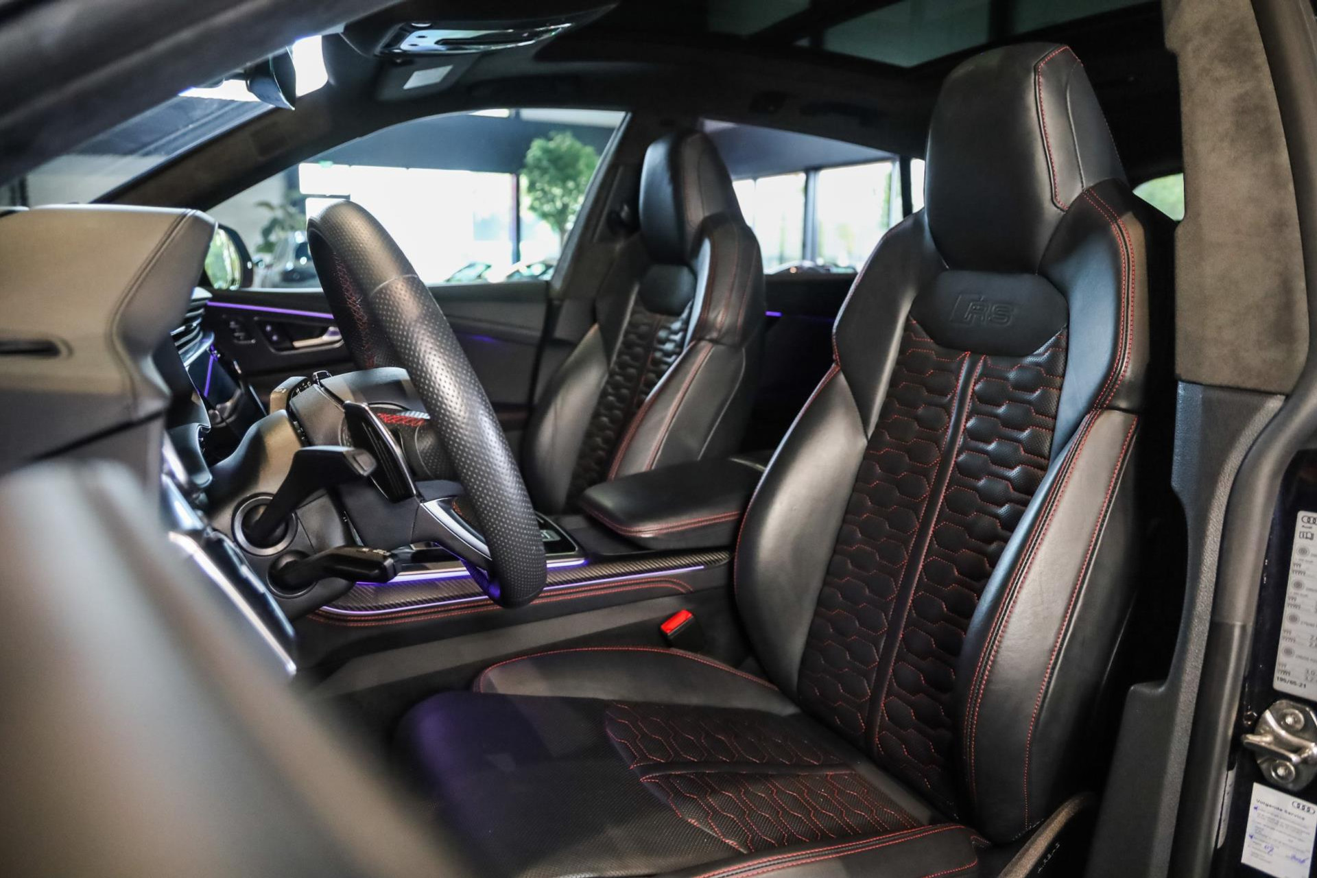 Audi RSQ8 4.0 TFSI Quattro, 600 PK, Keramiek, B&O, Massage/Ventilatie, Pano/Dak, Top/View, Trekhaak, Adapt/Cruise, 23''Rotor/Zwart 47869079-7.jpg | MorgenInternet B.V.